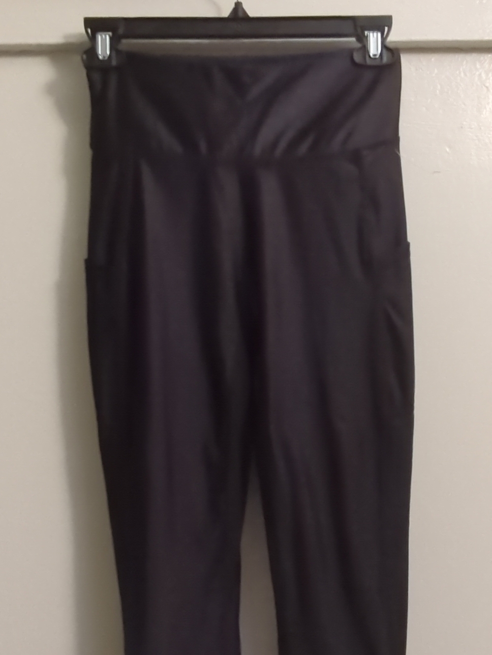 zuda Black High-Waist Leggings with Side Pockets